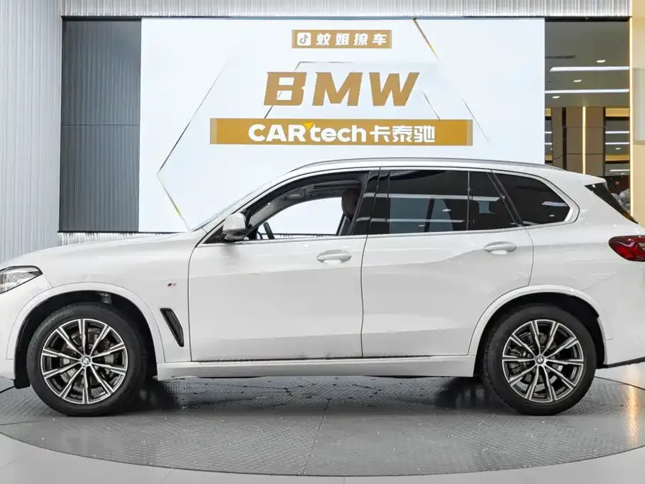 BMW X5 (Import) — фото 9