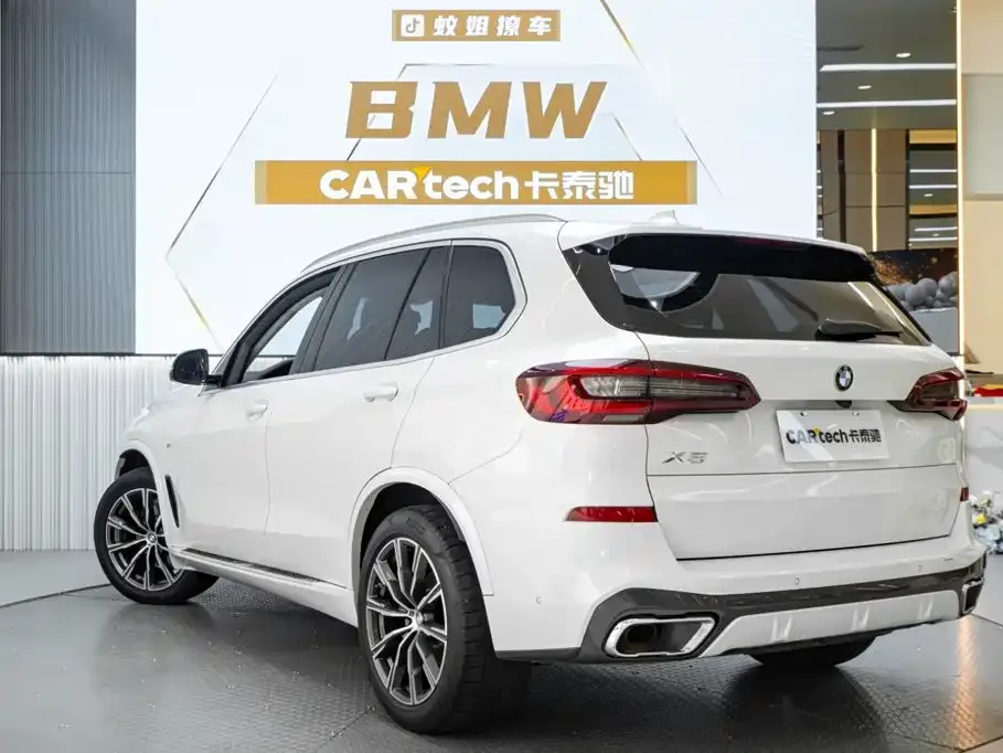 BMW X5 (Import) — фото 3