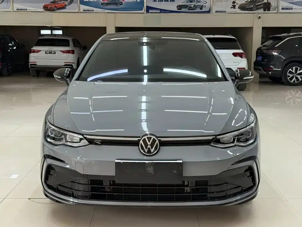 Volkswagen Golf — фото 10
