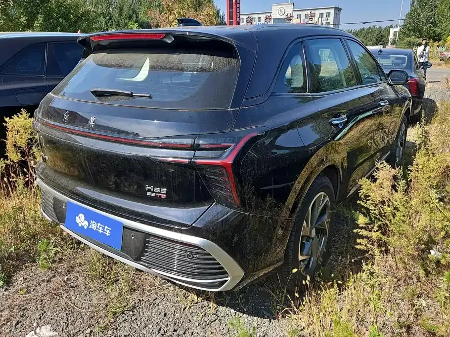 Hongqi HS3 PHEV — фото 10