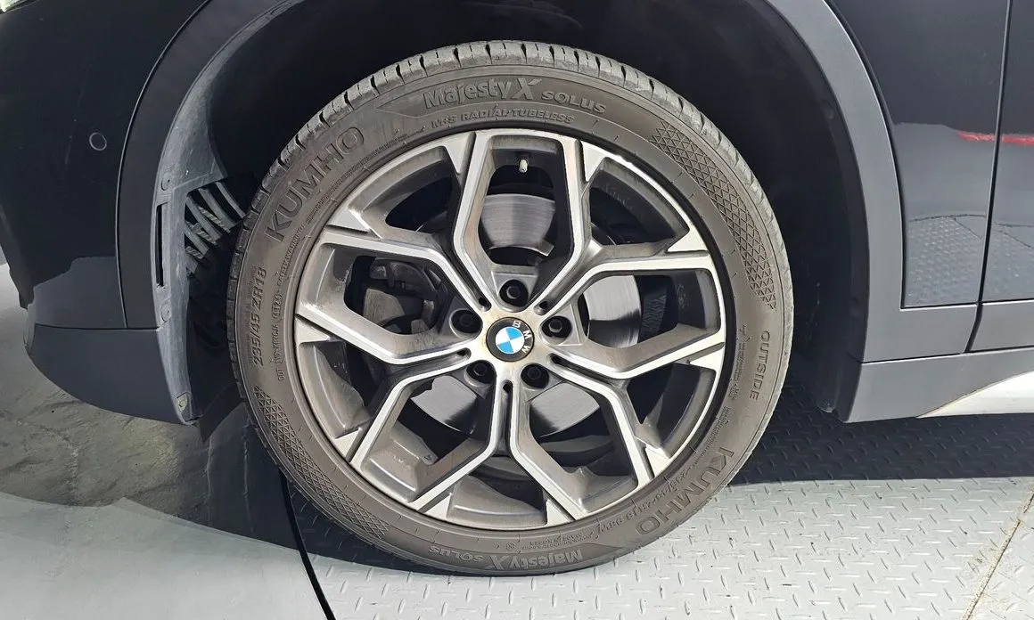 BMW X1 — фото 4