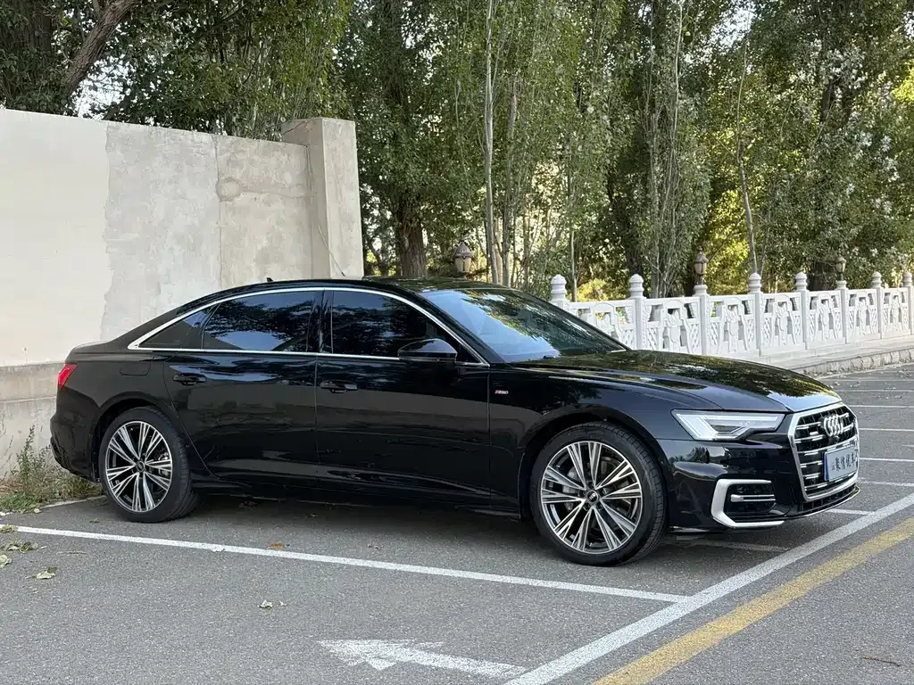 Audi A6L — фото 9