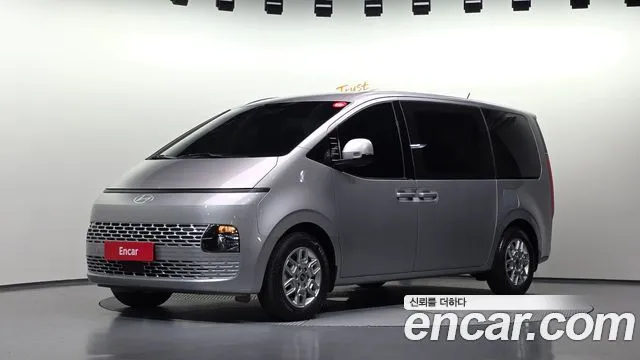 Hyundai Staria — фото 1
