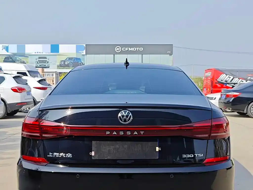Volkswagen Passat — фото 4
