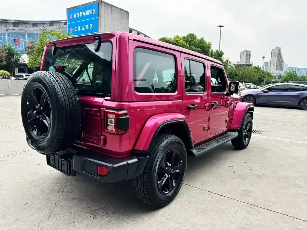 Jeep Wrangler — фото 4