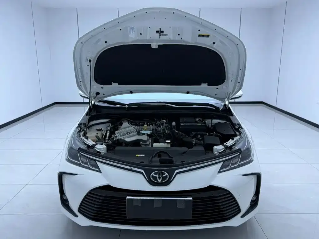 Toyota Corolla — фото 2
