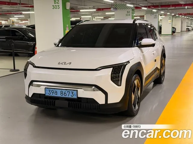 Kia EV3 — фото 9