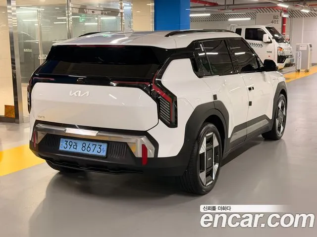 Kia EV3 — фото 4