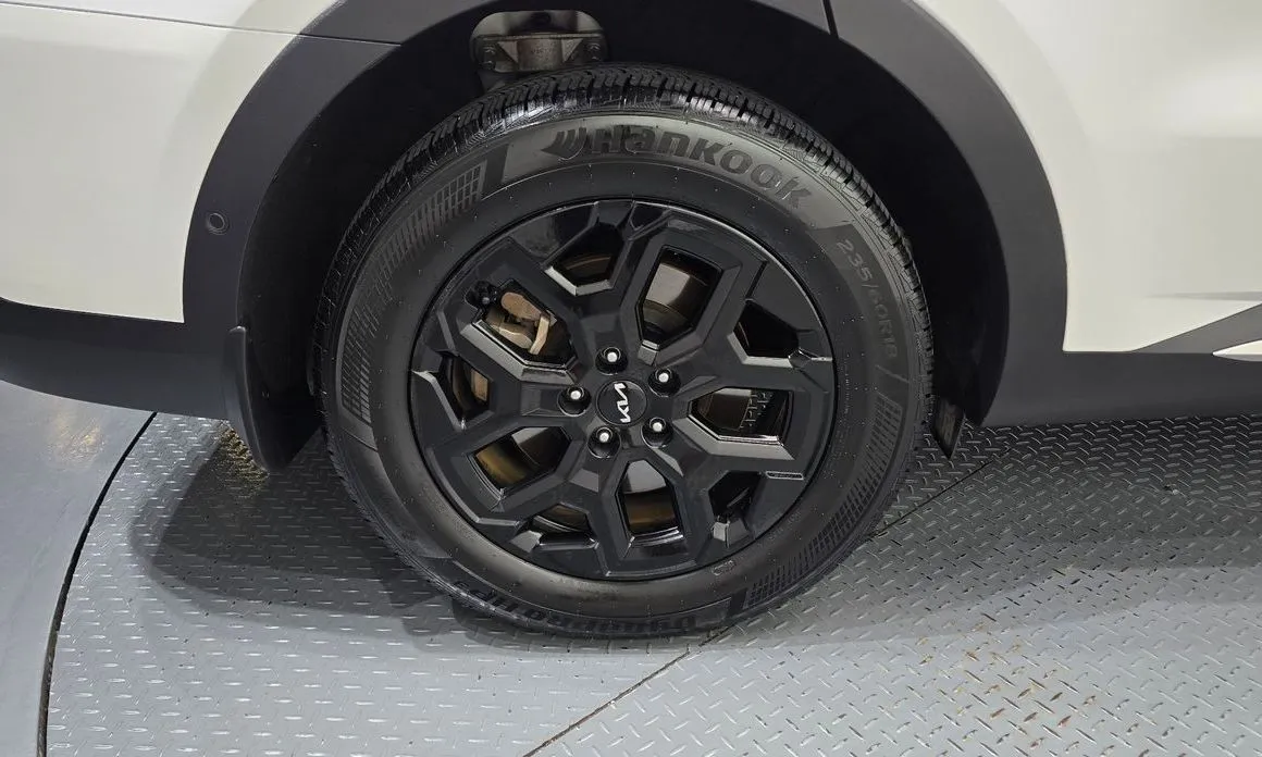 Kia Sorento — фото 7