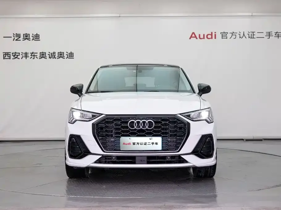 Audi Q3 Sportback — фото 6