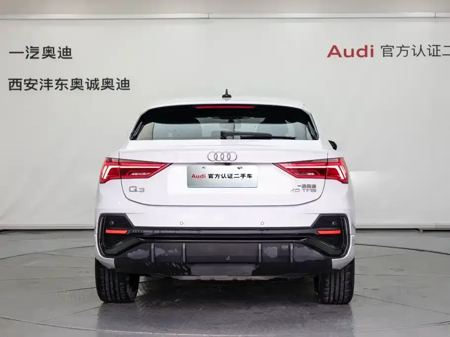 Audi Q3 Sportback — фото 5