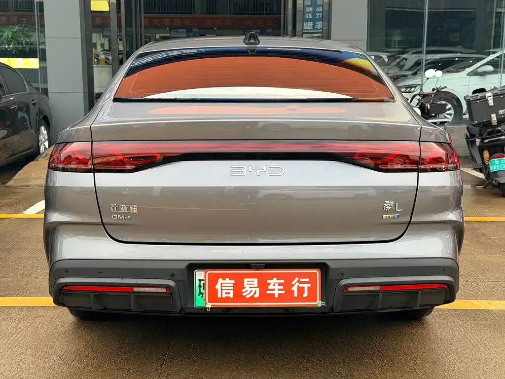 BYD Qin L — фото 8