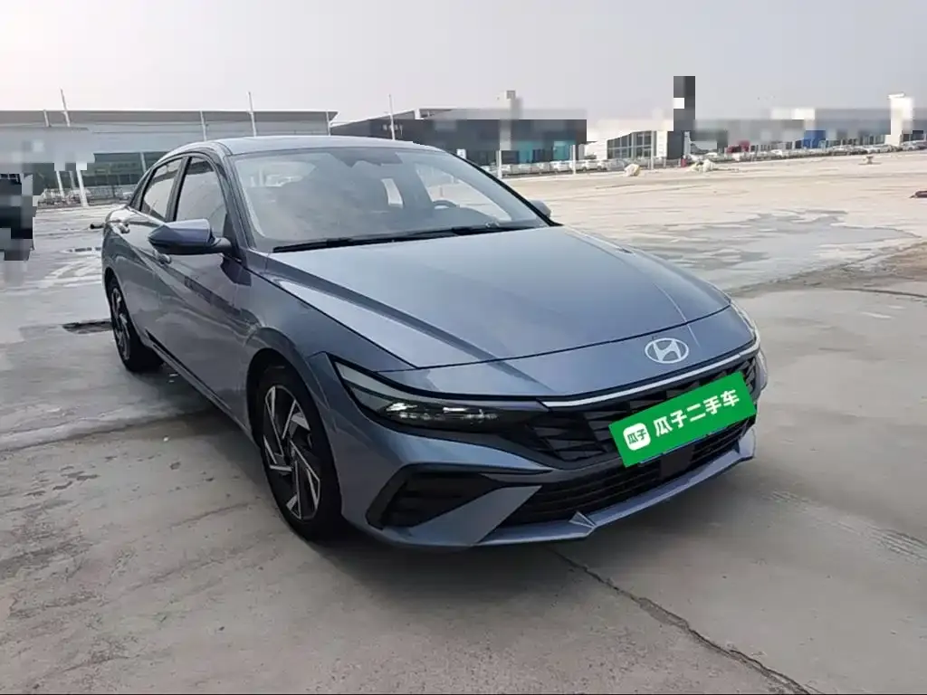 Hyundai Elantra — фото 4