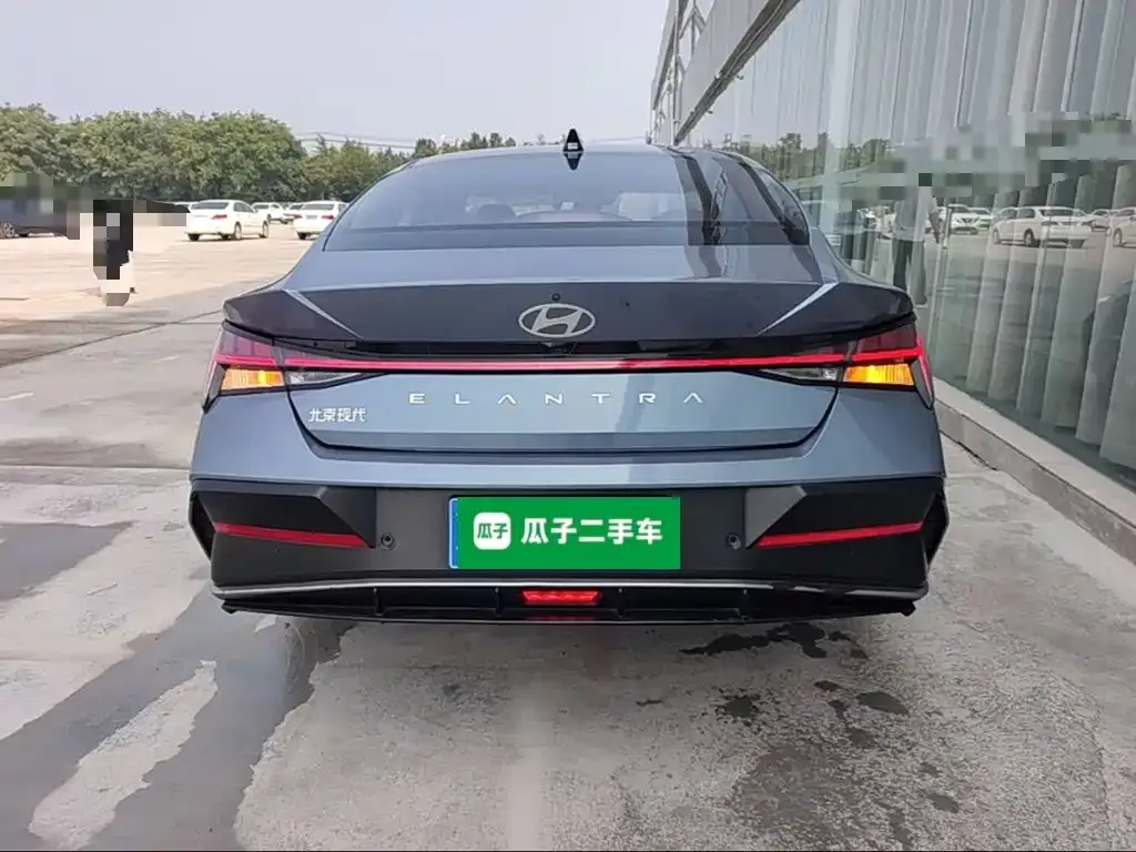 Hyundai Elantra — фото 9
