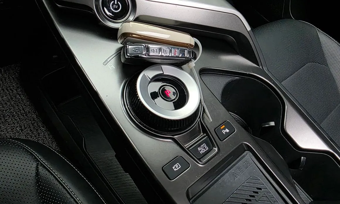 Kia EV6 — фото 9