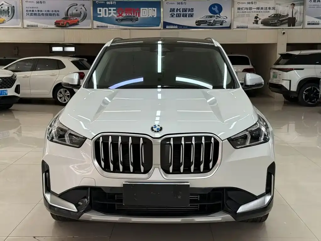 BMW X1 — фото 7