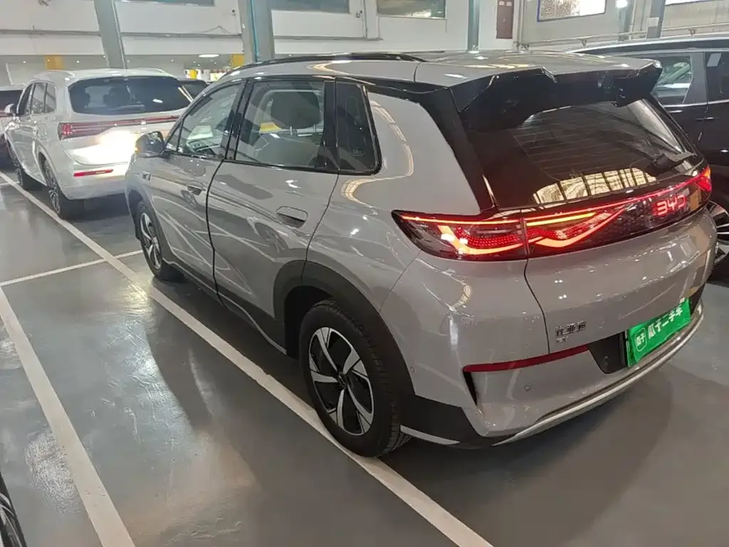 BYD Sealion 05 EV — фото 4