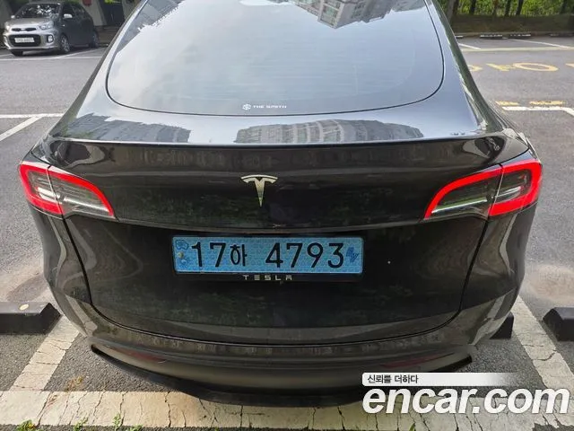 Tesla Model Y — фото 2