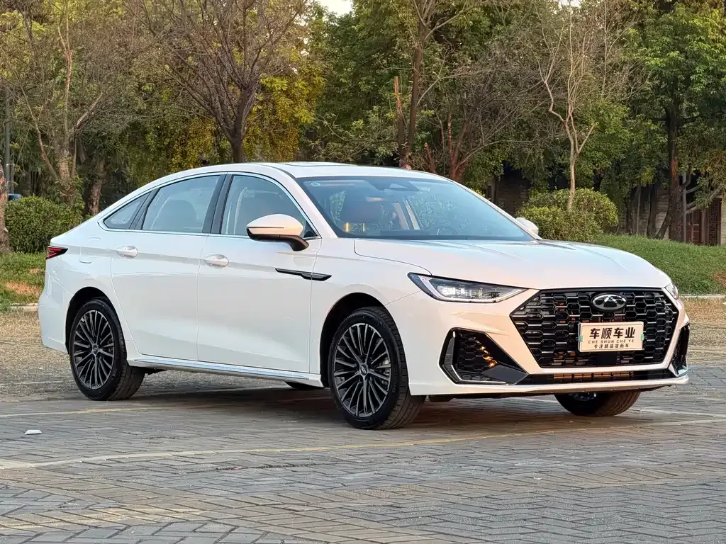 Chery Arrizo 8 PRO — фото 4
