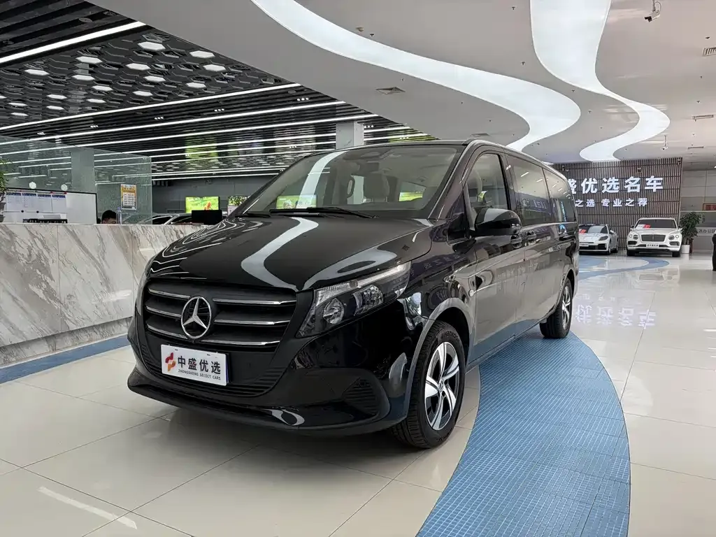 Mercedes-Benz Vito — фото 1