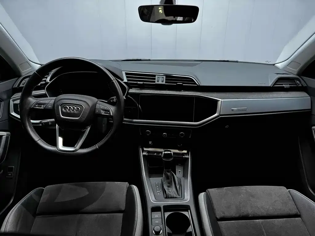 Audi Q3 — фото 4
