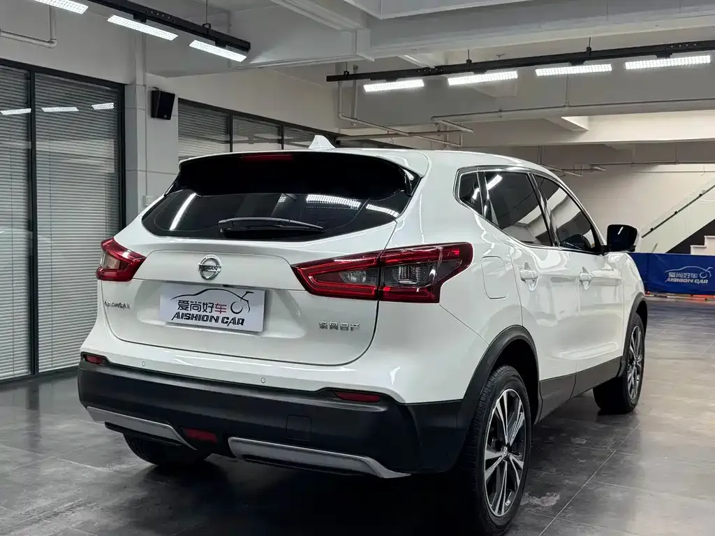 Nissan Qashqai — фото 5