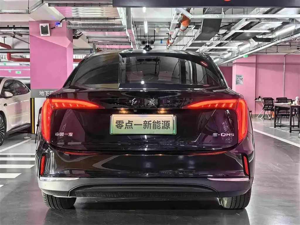 Hongqi E-QM5 — фото 4