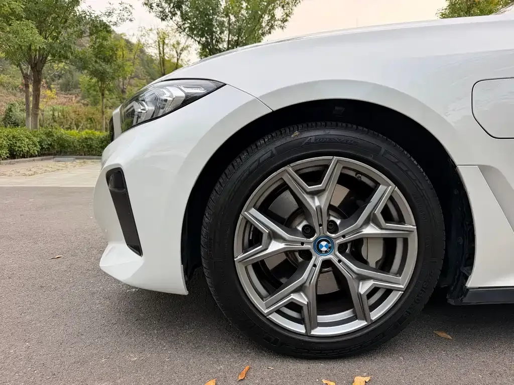 BMW i3 — фото 8