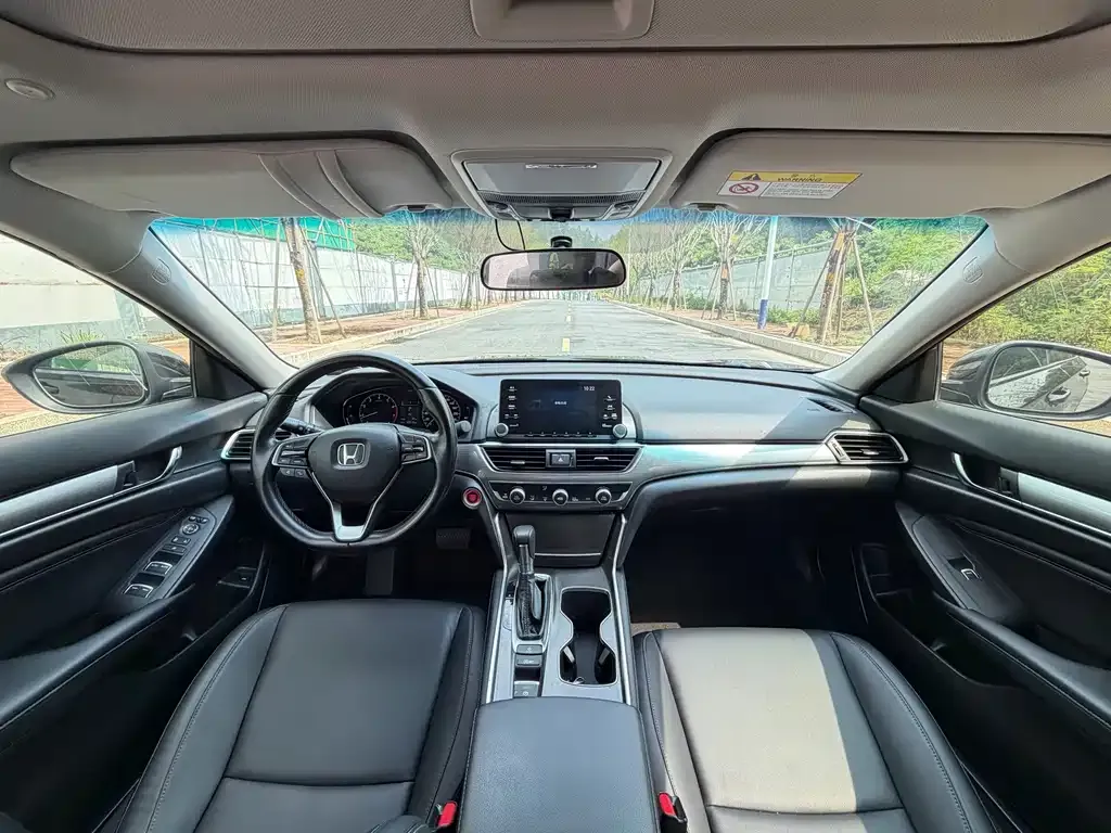 Honda Accord — фото 3