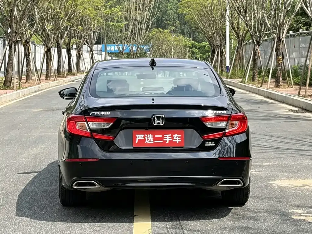 Honda Accord — фото 6