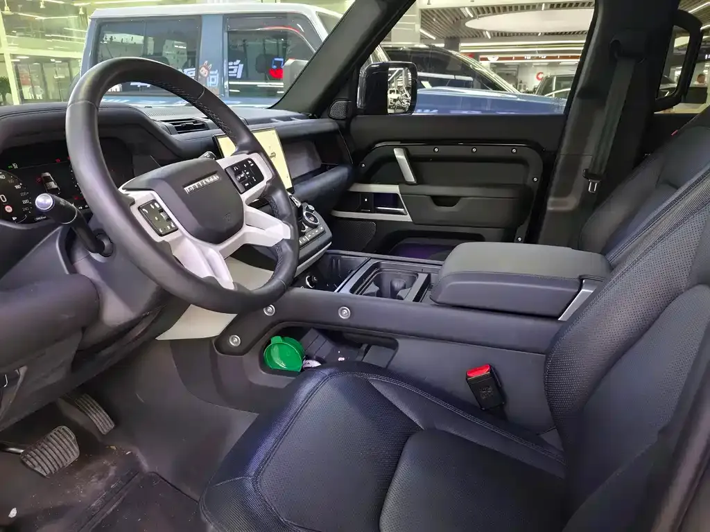 Land Rover Defender — фото 4