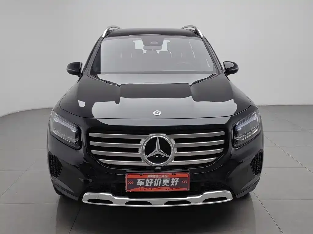 Mercedes-Benz GLB — фото 2