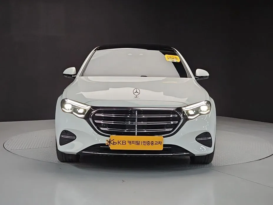 Mercedes-Benz E-Class — фото 1