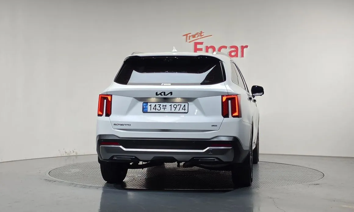 Kia Sorento — фото 3