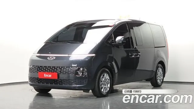 Hyundai Staria — фото 1