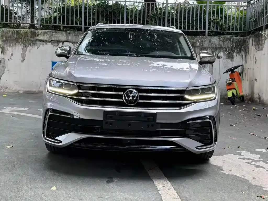 Volkswagen Tiguan X — фото 1