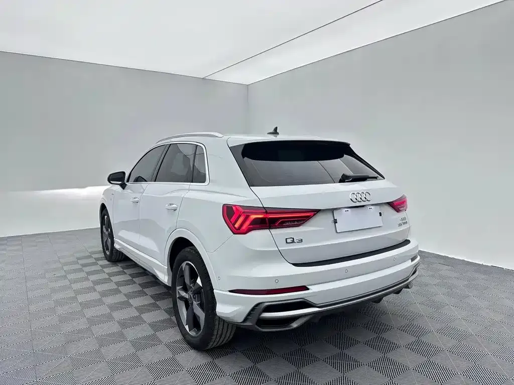 Audi Q3 — фото 3