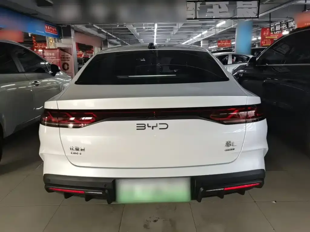 BYD Qin L — фото 6