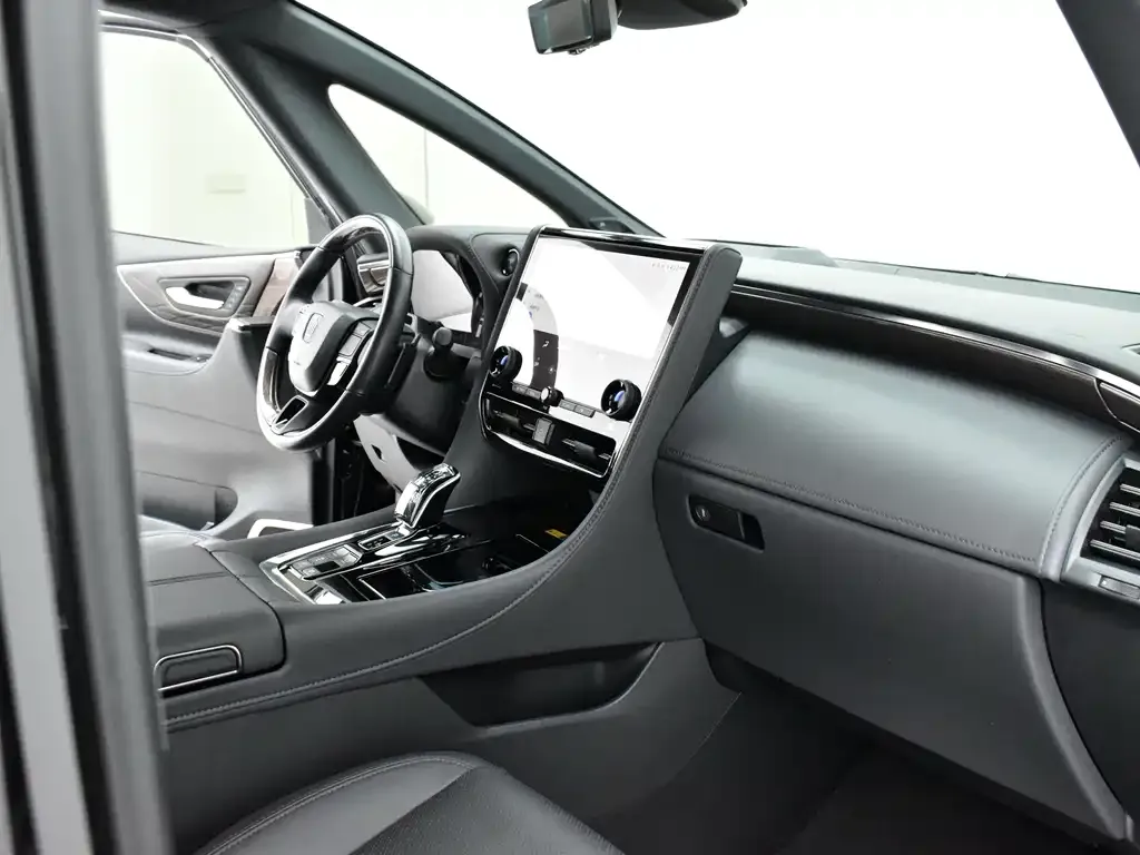 Toyota Vellfire — фото 5