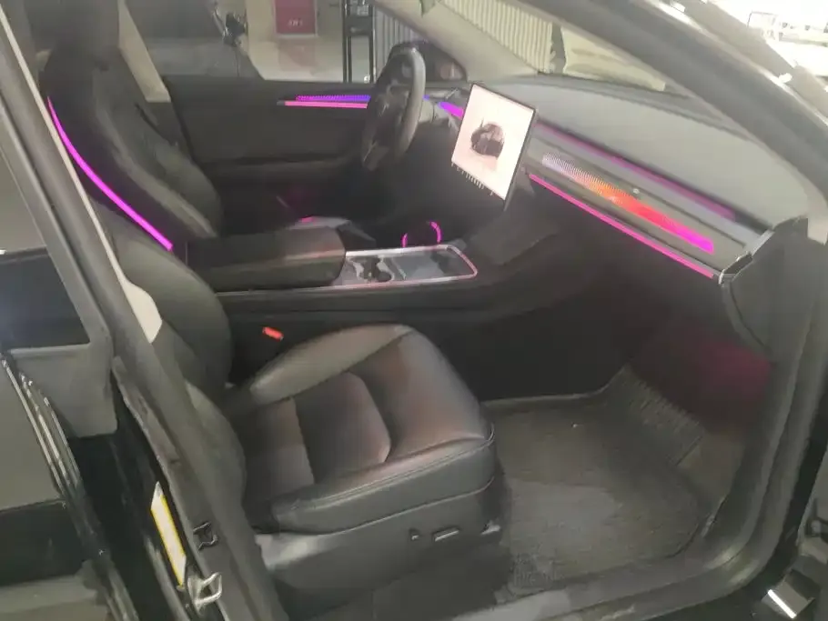 Tesla Model Y — фото 3