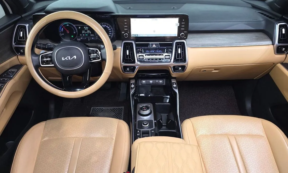 Kia Sorento — фото 9