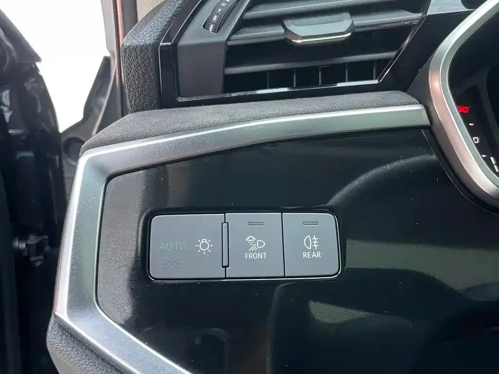 Audi Q3 Sportback — фото 6