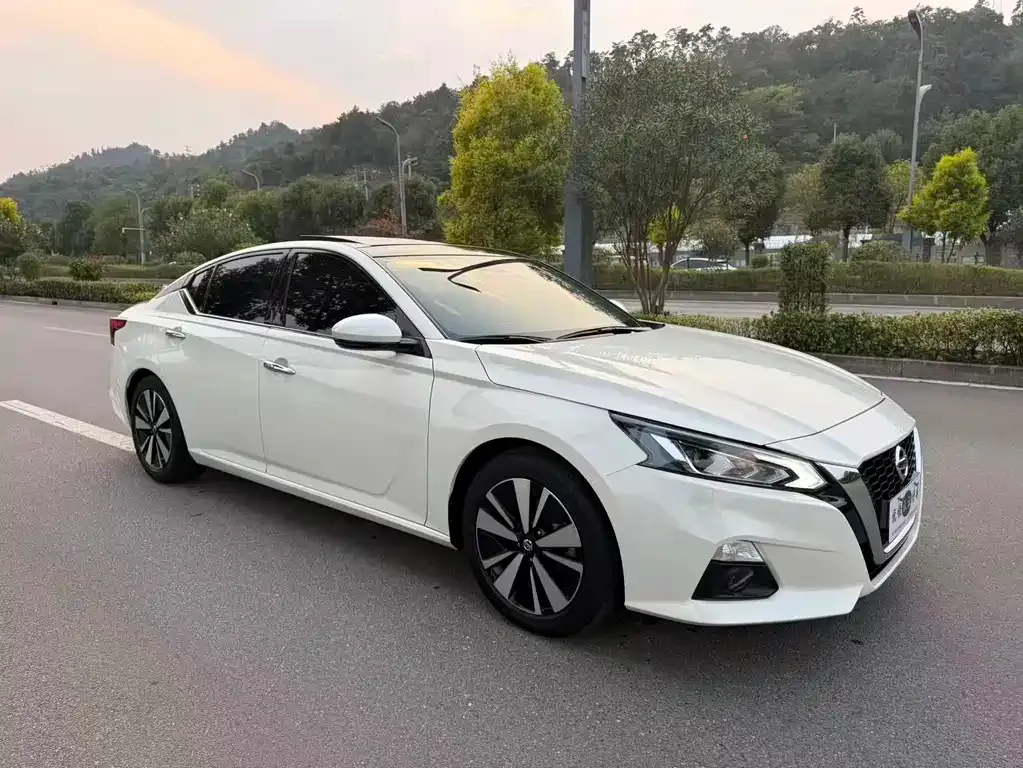 Nissan Teana — фото 4