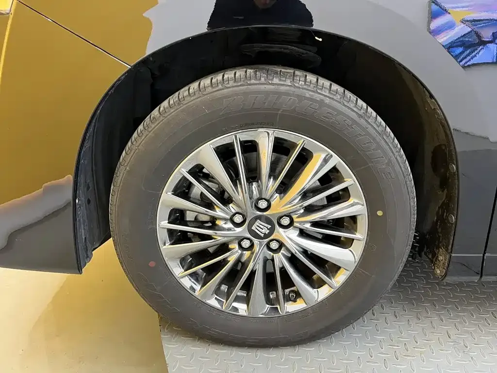 Toyota Vellfire — фото 7