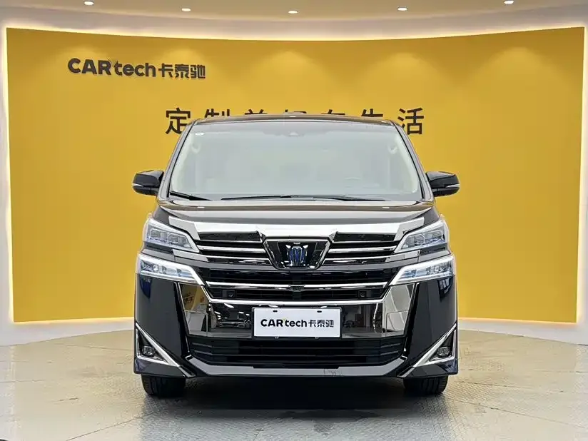 Toyota Vellfire — фото 3