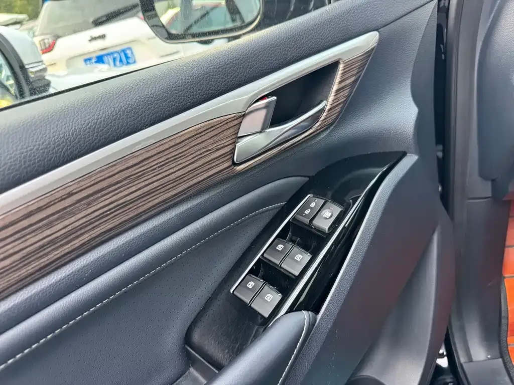 GAC Motor Trumpchi M8 — фото 4