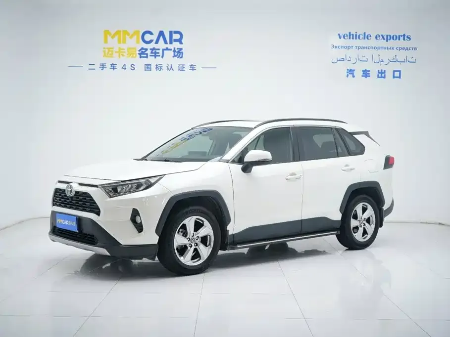 Toyota RAV4 — фото 9