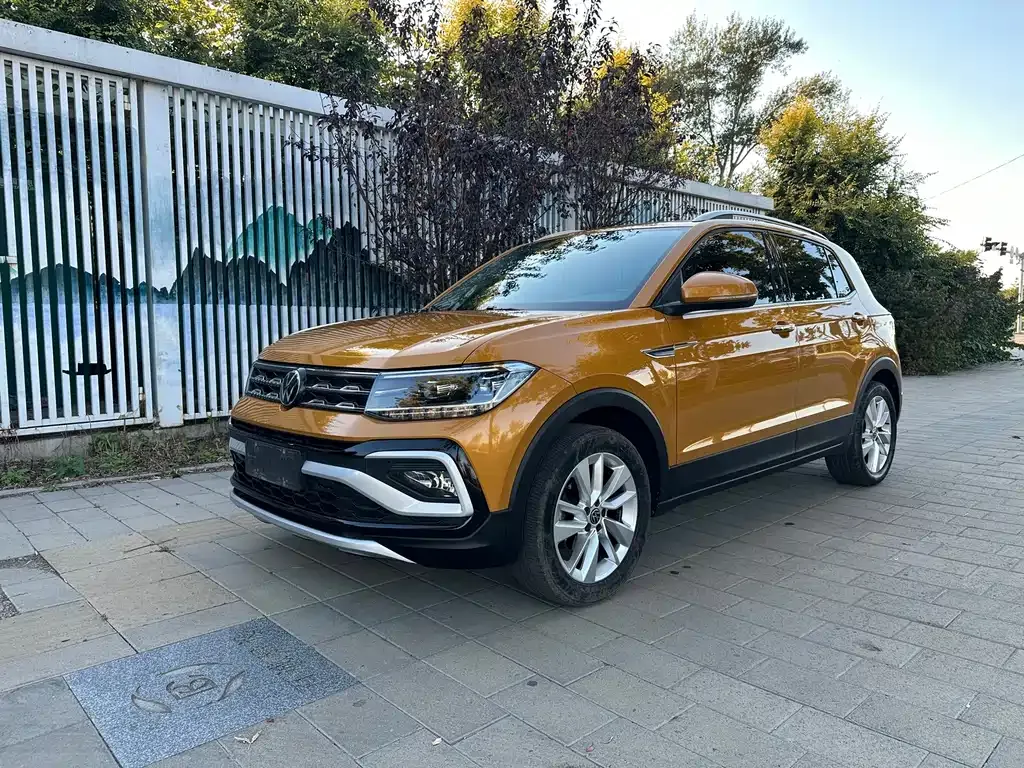 Volkswagen T-Cross — фото 1