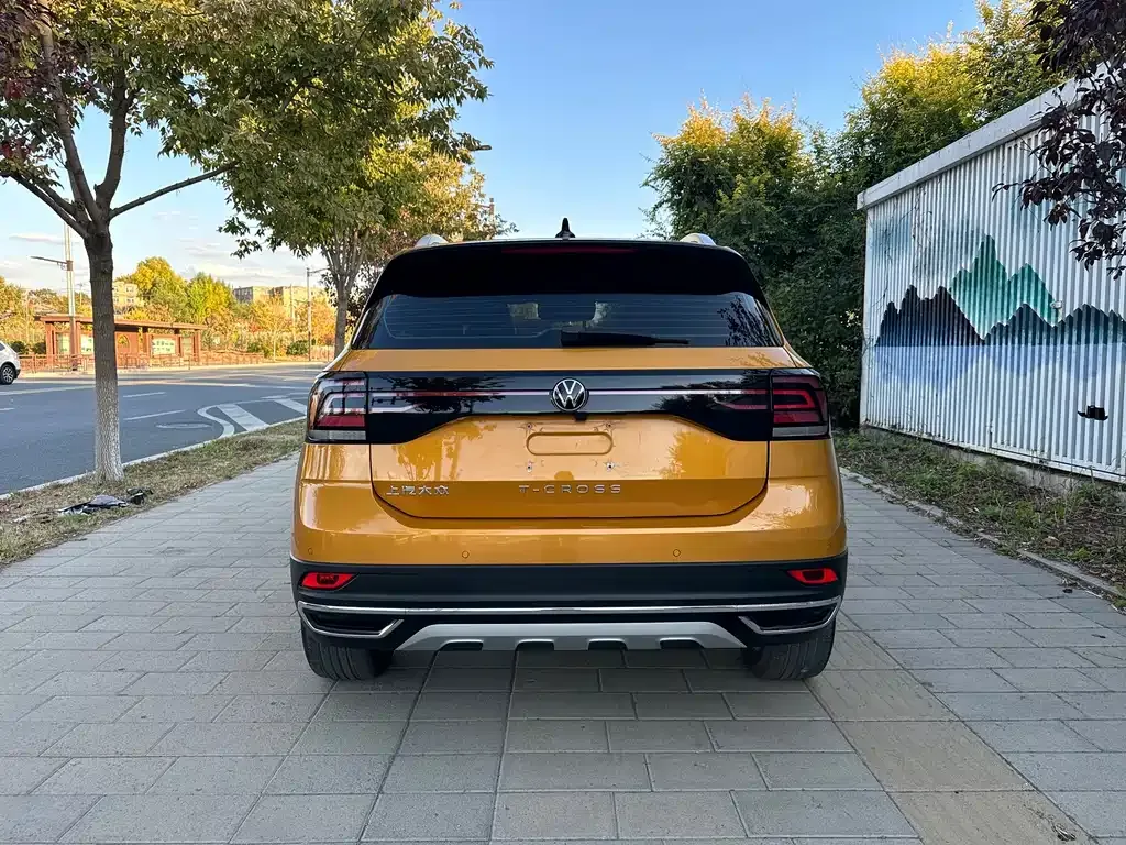 Volkswagen T-Cross — фото 10