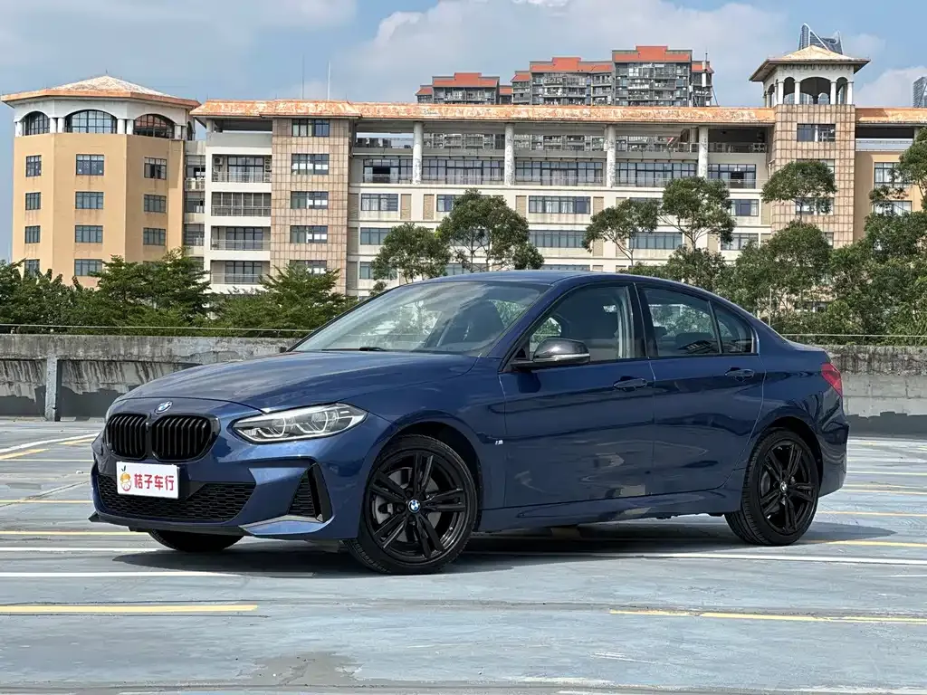 BMW 1 Series — фото 1